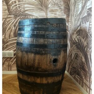 Tonneau de whisky ancien en bois brun foncé