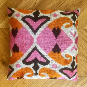 Ikat cushion velvet pink/ orange print 50 x 50 cm